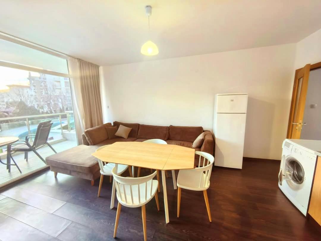 Family Apartments In Solmarin Sunny Beach Room photo